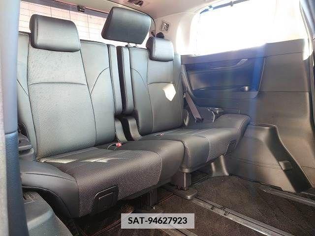 Toyota ALPHARD 2018-04 355433-11