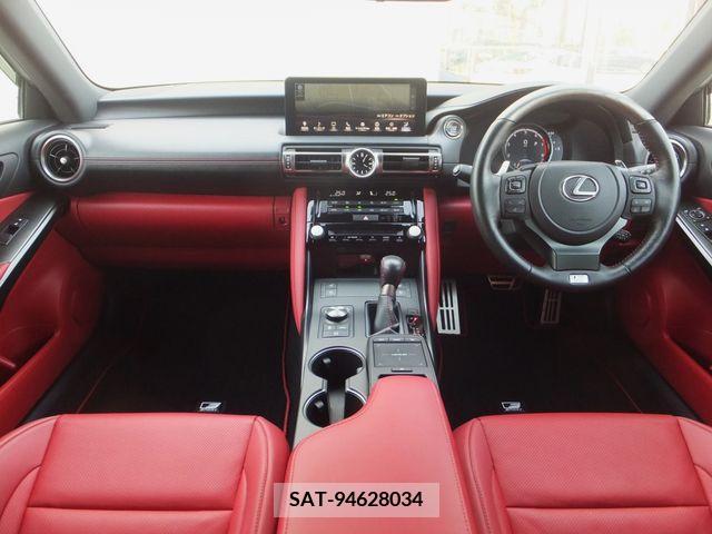 Lexus IS 2021-02 246583-1