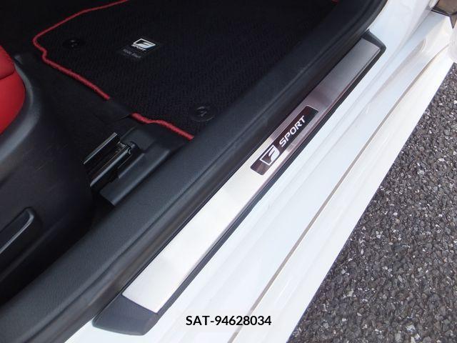 Lexus IS 2021-02 246583-26