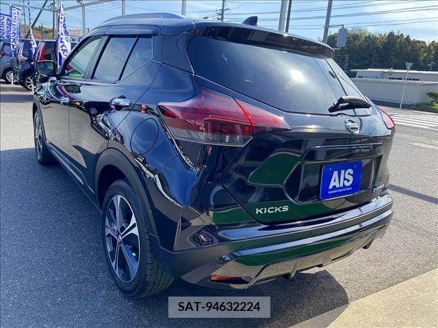 Nissan KICKS 2021-03 226930-2