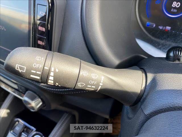 Nissan KICKS 2021-03 226930-11