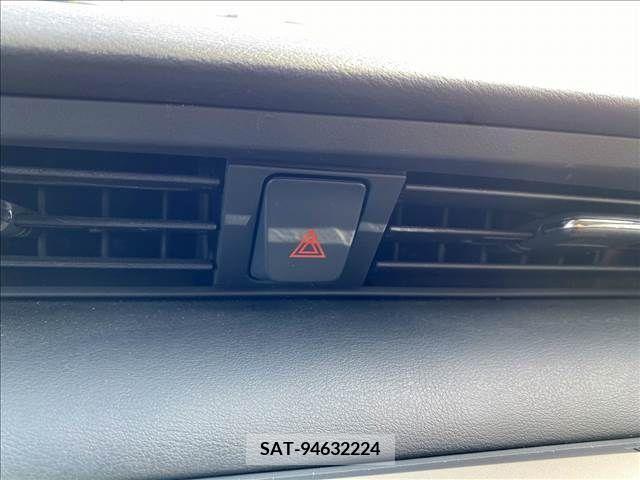 Nissan KICKS 2021-03 226930-15
