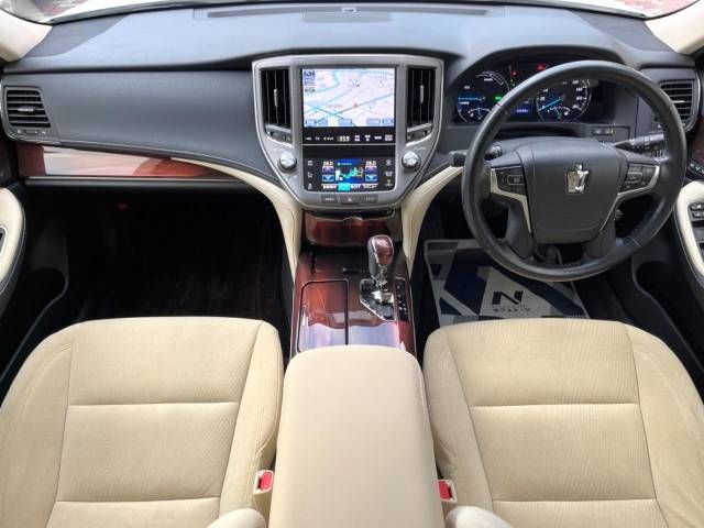 Toyota CROWN SEDAN 2013-06 192713-1
