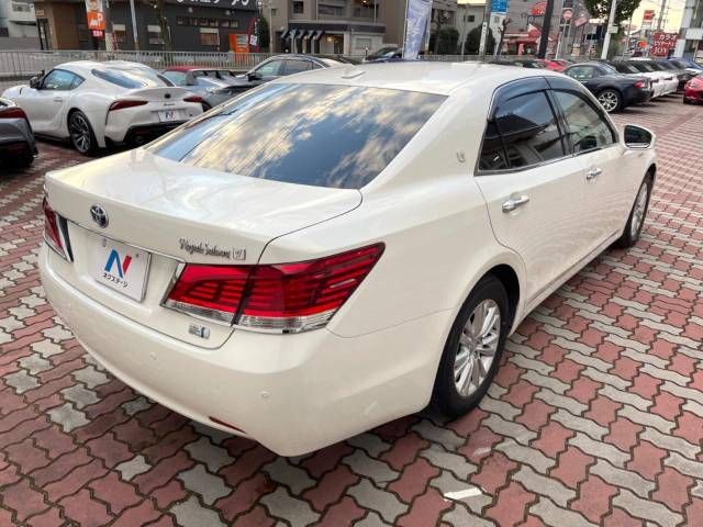 Toyota CROWN SEDAN 2013-06 192713-17