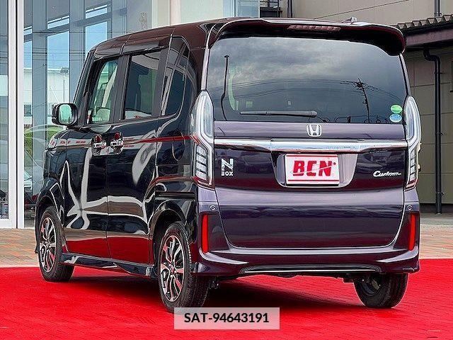 Honda N BOX CUSTOM 2019-08 379032-8