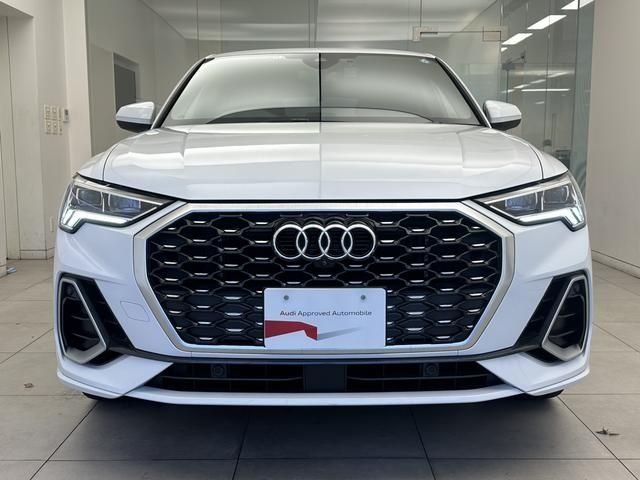 Audi Q3 2021-12 11470-2