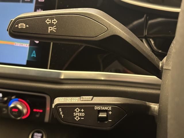 Audi Q3 2021-12 11470-12
