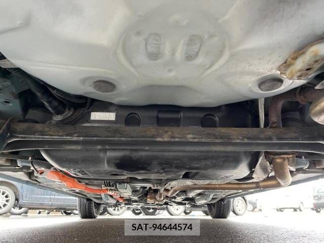 Toyota AQUA 2013-03 292525-19