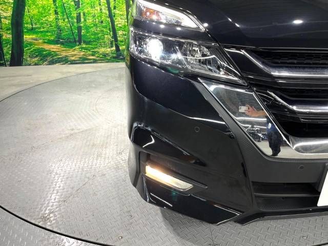 Nissan SERENA 2018-03 19934-12