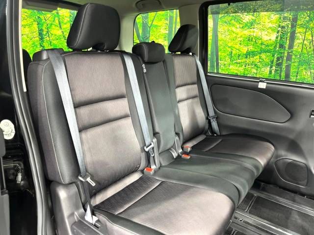 Nissan SERENA 2018-03 19934-8