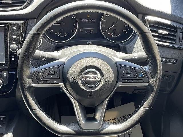 Nissan X-TRAIL 2018-03 8206-12