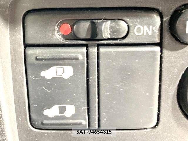 Honda FREED SPIKE 2014-02 270681-5