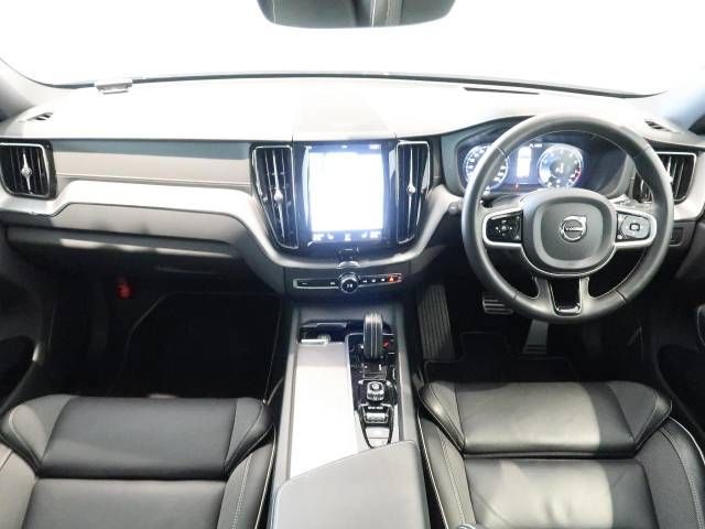Volvo XC60 2021-02 7963-2