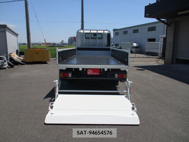 Hino DUTRO 2020-10 371710-8