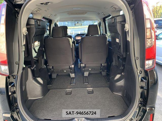 Toyota NOAH 2016-09 206019-8