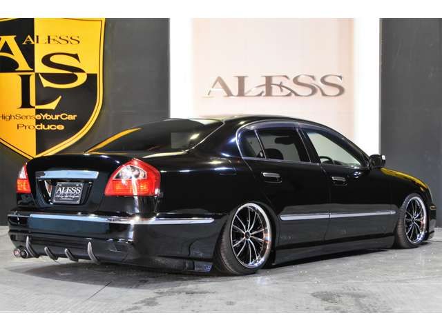 Nissan CIMA 2001-02 1102-2