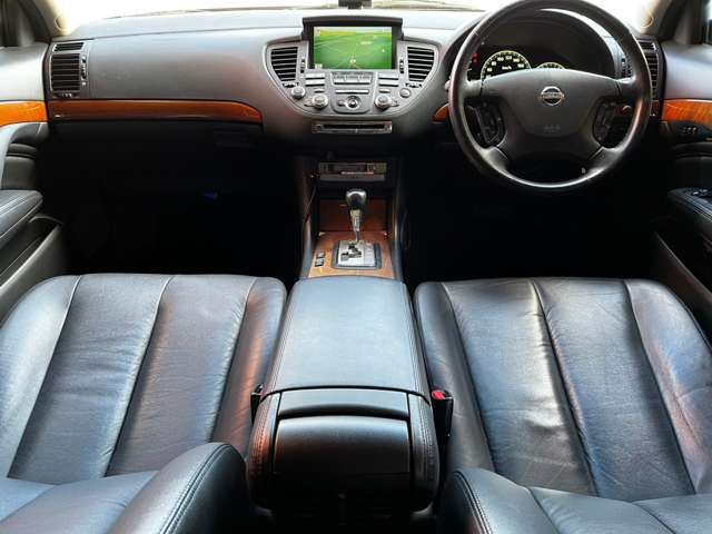 Nissan CIMA 2001-02 1102-9