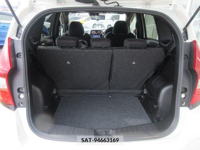 Nissan NOTE 2018-05 279921-8
