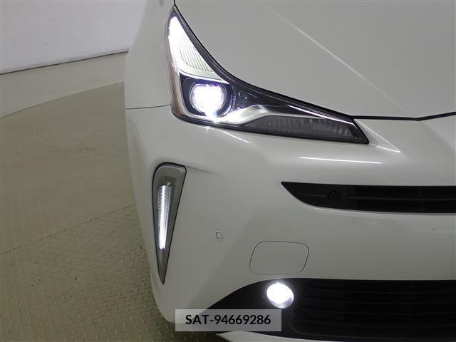 Toyota PRIUS 2022-01 322489-8