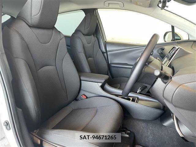 Toyota PRIUS 2020-02 375474-25