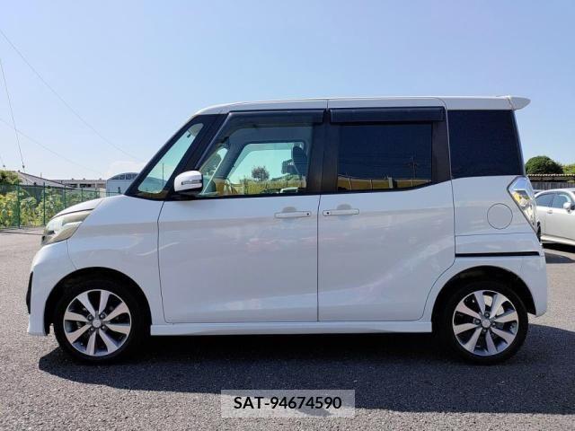 Mitsubishi EK SPACE 2014-06 359597-11