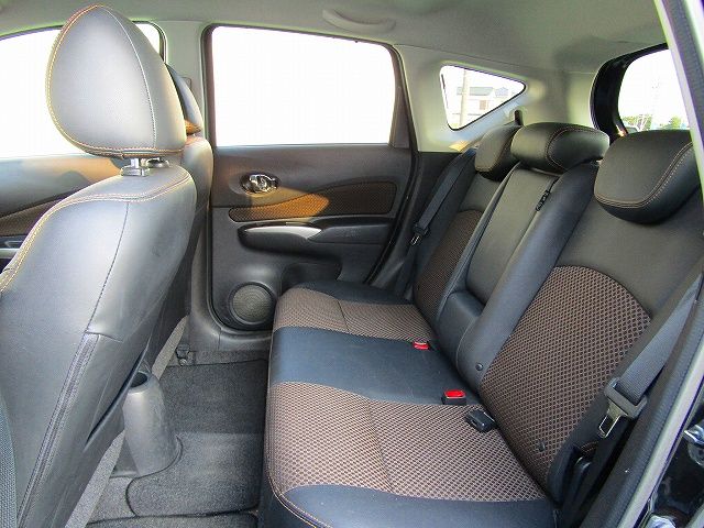 Nissan NOTE 2015-05 8324-12