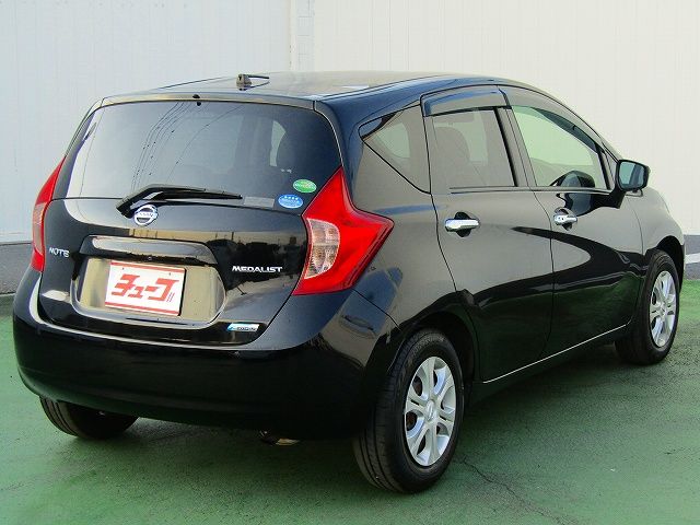 Nissan NOTE 2015-05 8324-2
