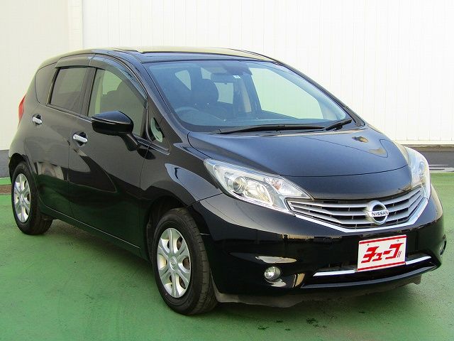 Nissan NOTE 2015-05 8324-6