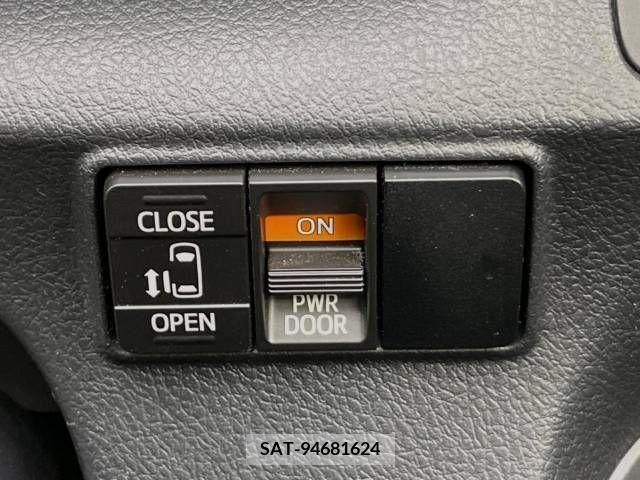 Toyota SIENTA 2018-10 339164-5
