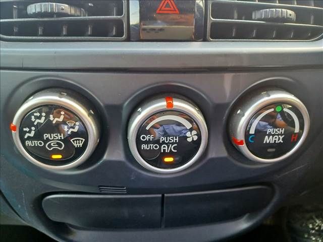 Mitsubishi I-MIEV 2015-02 7086-9