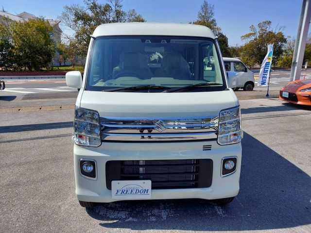 Suzuki EVERY WAGON 2023-01 17718-18