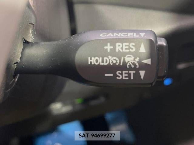 Toyota C-HR 2018-06 263992-6