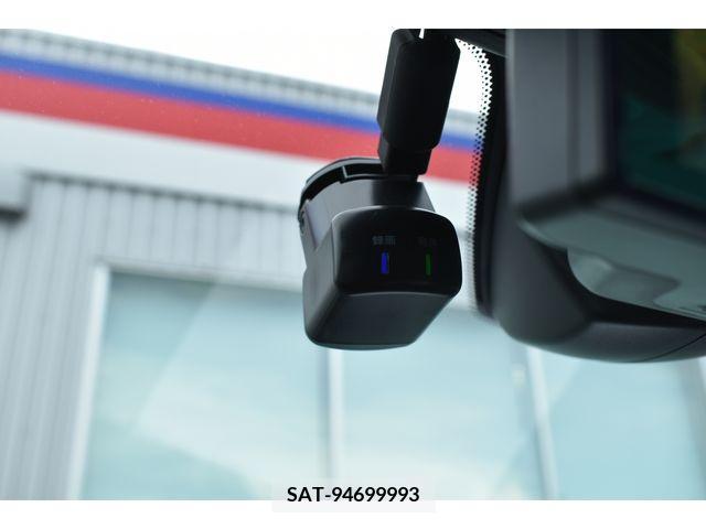 Nissan Ariya 2023-03 371653-5
