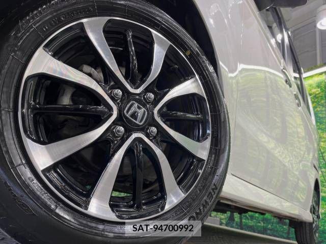 Honda N BOX CUSTOM 2018-01 330754-13