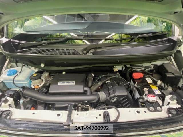 Honda N BOX CUSTOM 2018-01 330754-18