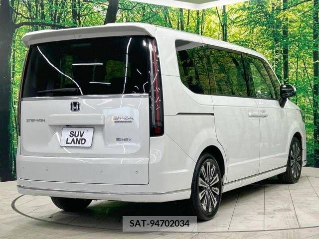 Honda e 2022-06 373517-19