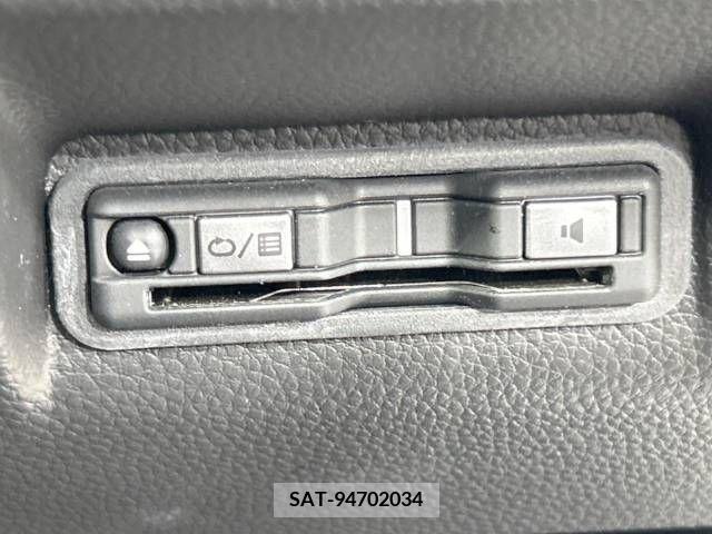 Honda e 2022-06 373517-8