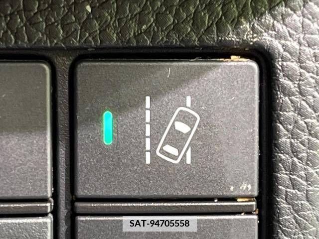 Honda N BOX CUSTOM 2018-03 351844-7