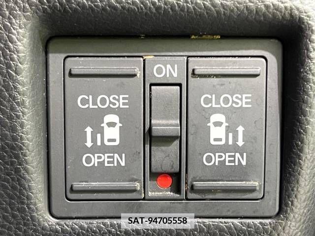 Honda N BOX CUSTOM 2018-03 351844-6