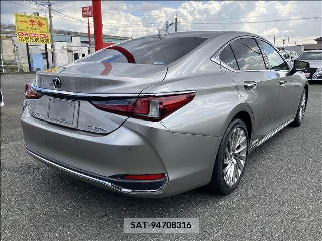 Lexus ES 2018-12 201492-14