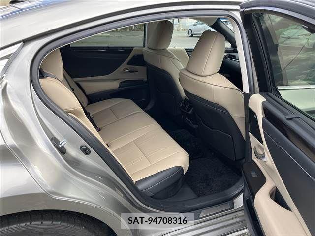 Lexus ES 2018-12 201492-5