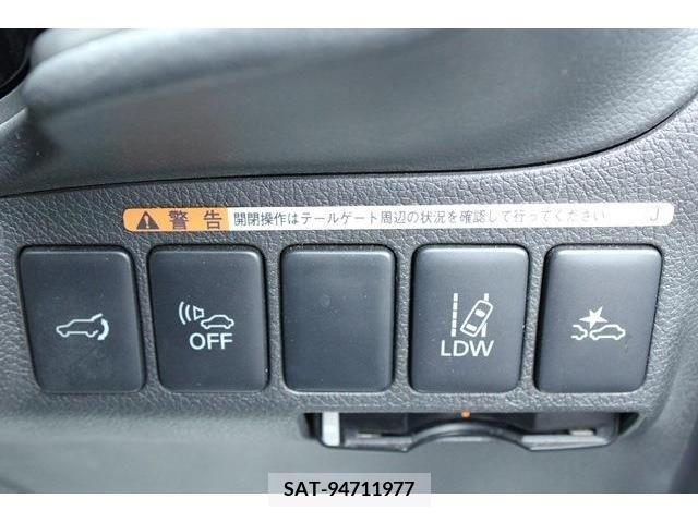 Mitsubishi OUTLANDER PHEV 2016-07 303562-5