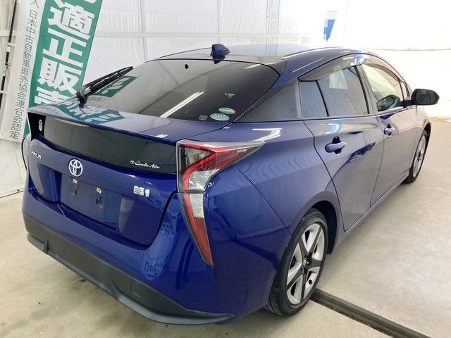 Toyota PRIUS 2016-07 24754-4