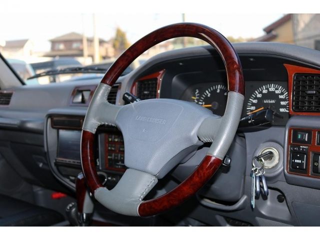 Toyota LAND CRUISER 1995-01 1231-9