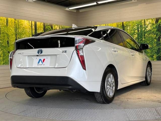 Toyota PRIUS 2016-12 10211-17