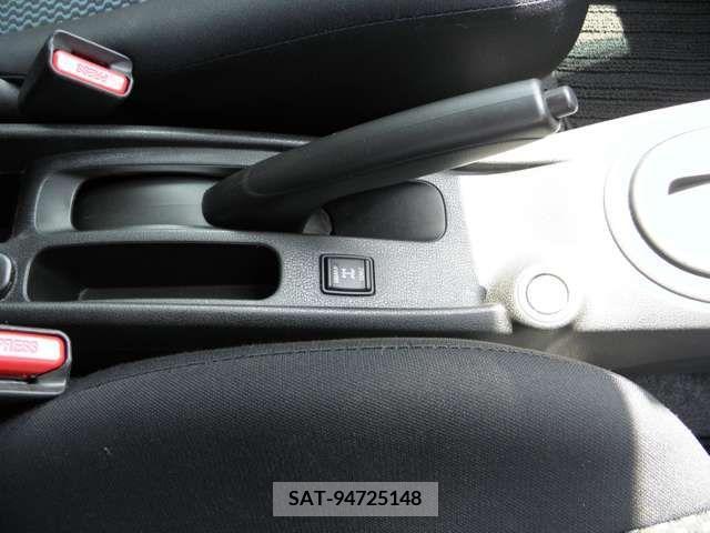 Nissan NOTE 2013-05 313869-18