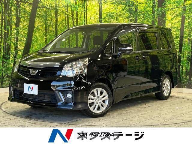 Toyota NOAH 2013-10 381179-0