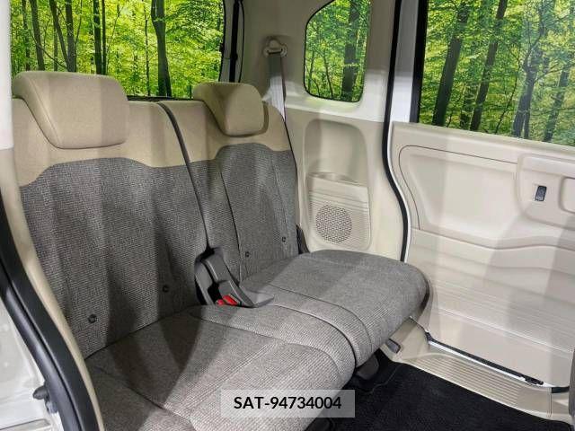 Honda N BOX 2019-06 349038-9