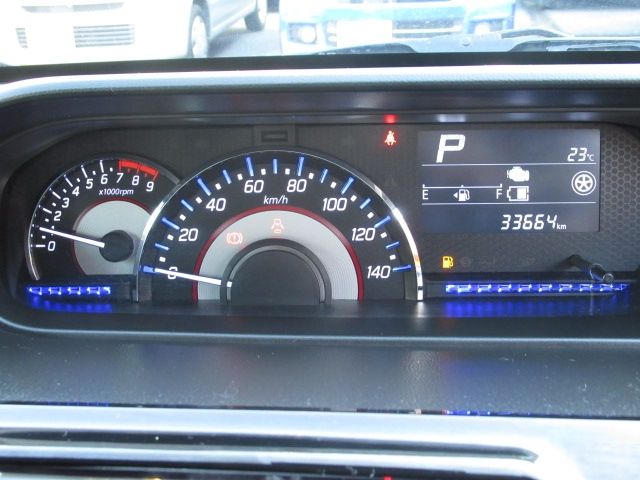 Suzuki WAGON R 2018-01 180889-18