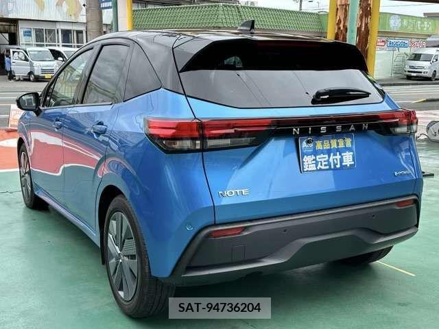 Nissan NOTE 2022-01 279847-1